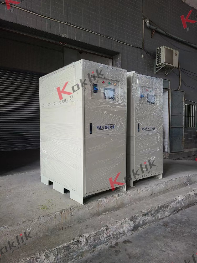 自动稳压稳流可控硅整流器